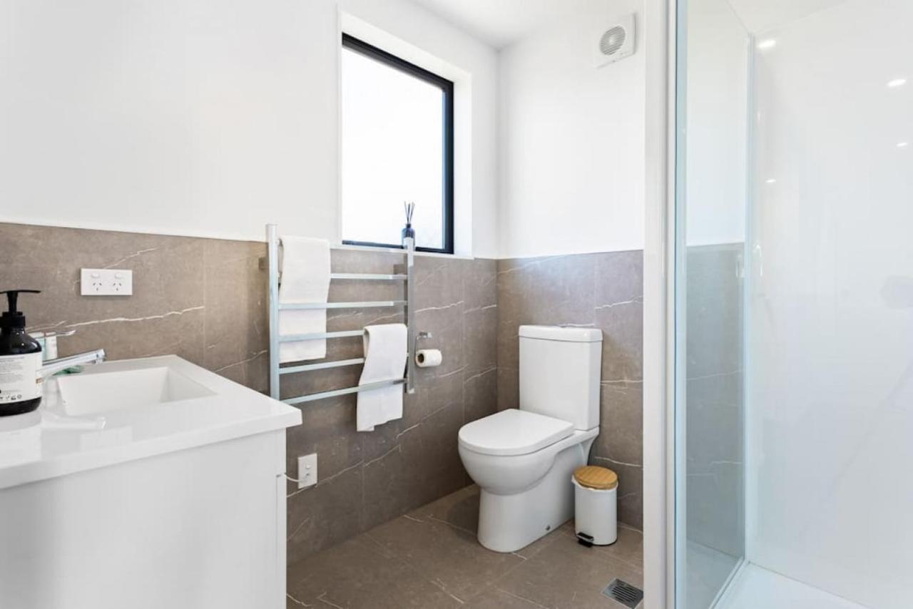 Stunning New 2Br Luxury In Pukekohe - Wifi Netflix Villa Bagian luar foto